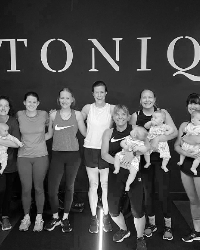 feature-image_bath-mama-fitness_group-photo-03_BW